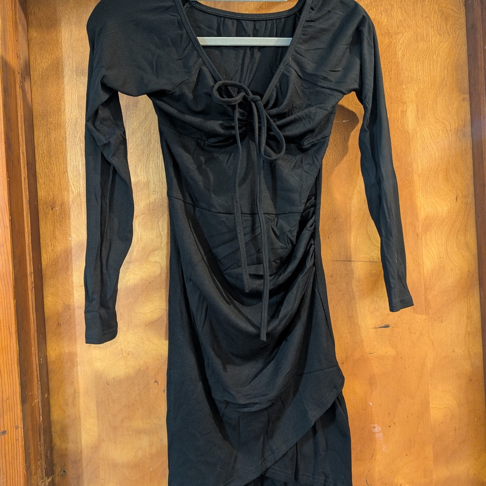 Elegant Black Long Sleeve Dress
